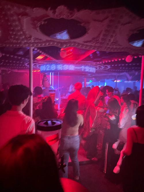 成都夜生活好玩的地方有哪些_成都夜生活怎么玩_成都夜生活体验