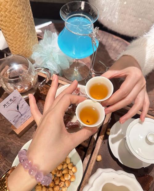 在成都品茶不知咋选？借李伟经历带你找到契合好茶