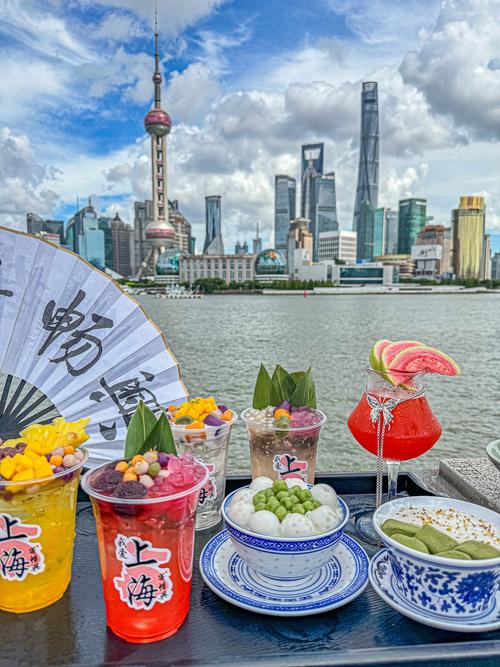 上海夜生活好去处推荐！外滩漫步，赏璀璨夜景享美食