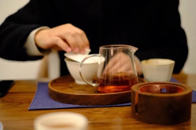 上海品茶传统悠久，优质品茶网站推荐及口碑重要性