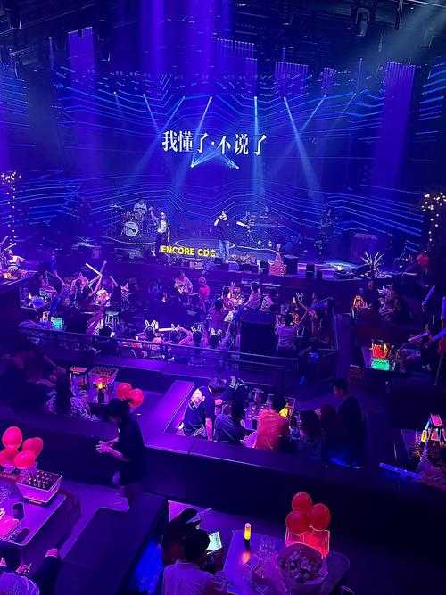 成都夜生活效果究竟如何？听听李明的经历与感悟