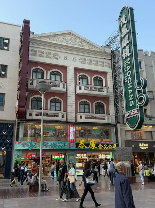 成都市夜生活_成都夜生活好玩的地方有哪些_成都夜生活体验